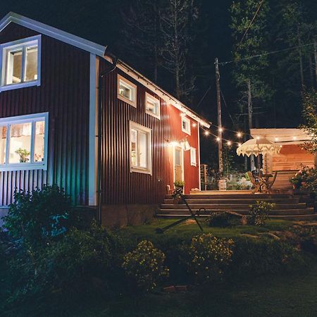 Lilla Dalbo "Adults Only, Djurfritt", Ulvoen Hoega Kusten Ulvohamn Екстер'єр фото